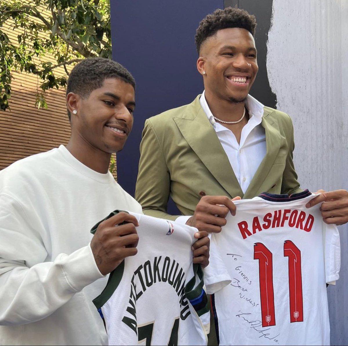 冲刺阶段体能课后，芝加哥公牛回应争议备战意大利杯，悬念犹存，赛季目标并未改变的简单介绍