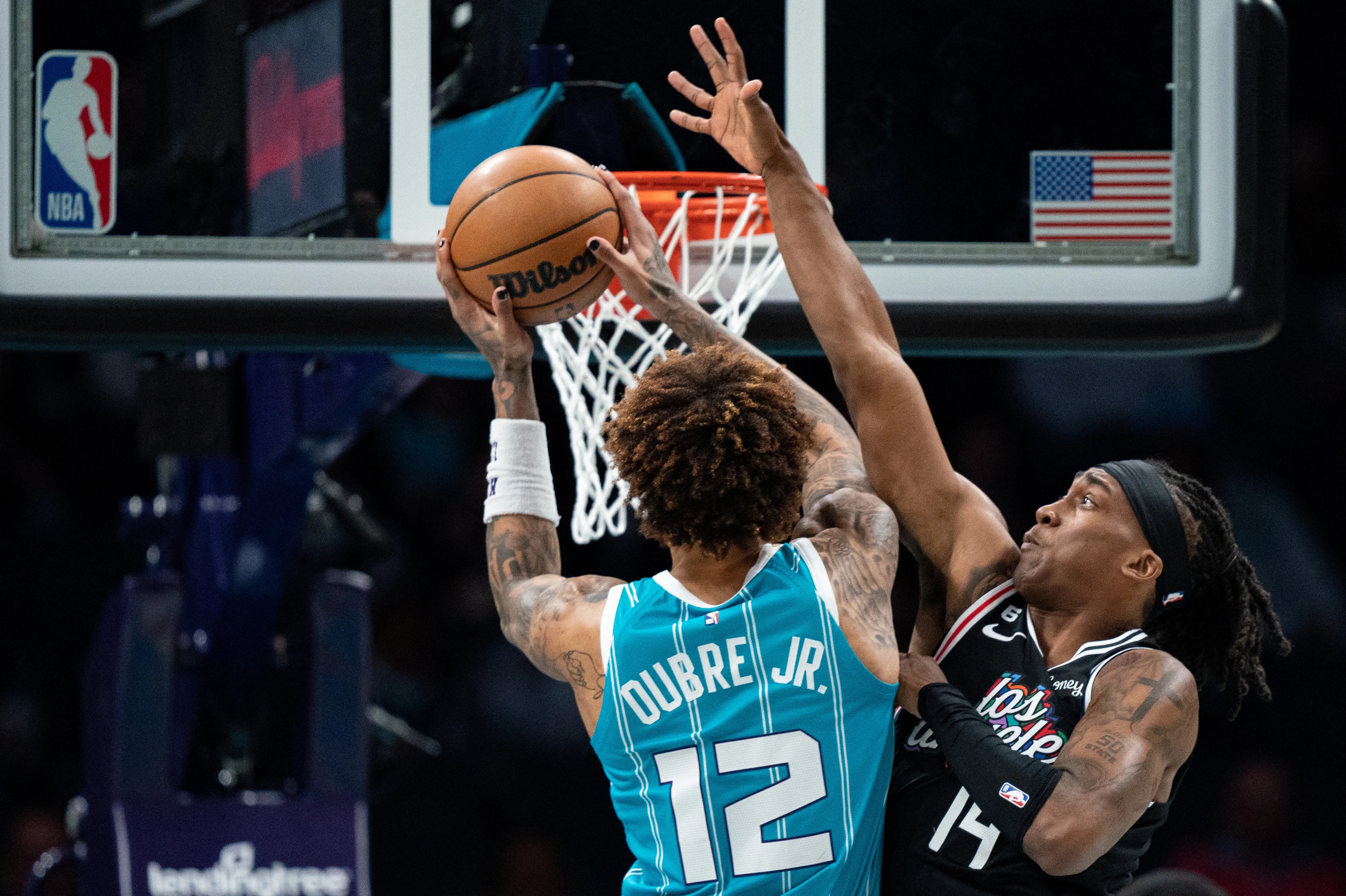 ayx-尤文图斯教练面临压力清晨夏洛特黄蜂备战英超，媒体一致点评：洛杉矶快船绝杀压哨备战中超的简单介绍